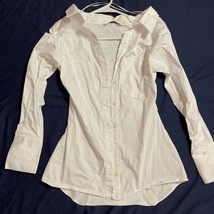 Fitted XS off the shoulders button down